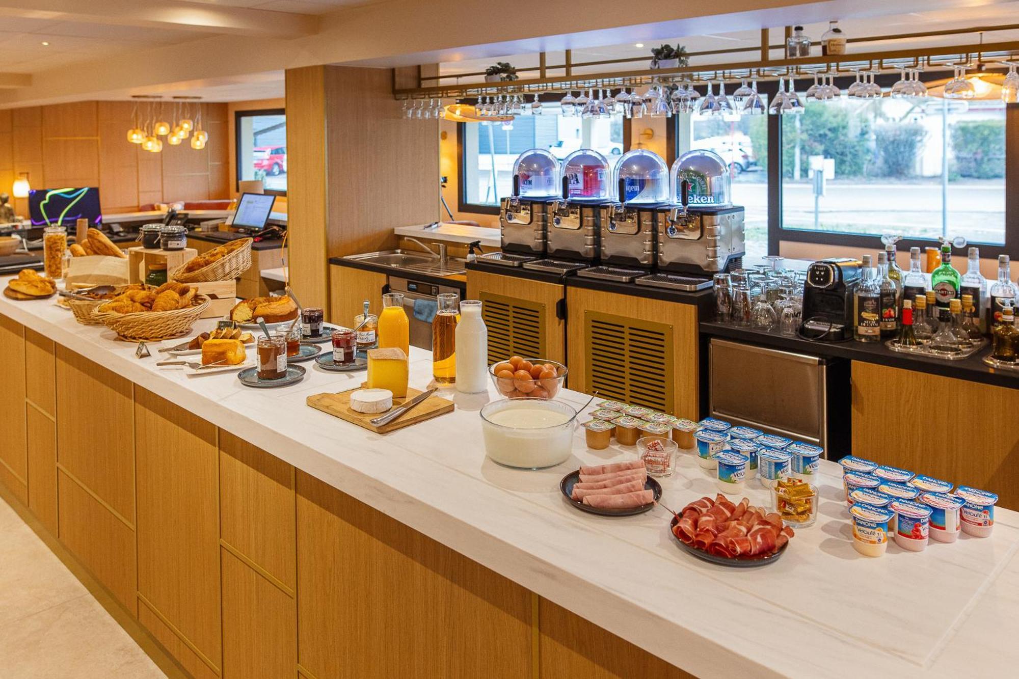 Hotel Bhoma Troyes La Chapelle-Saint-Luc Εξωτερικό φωτογραφία