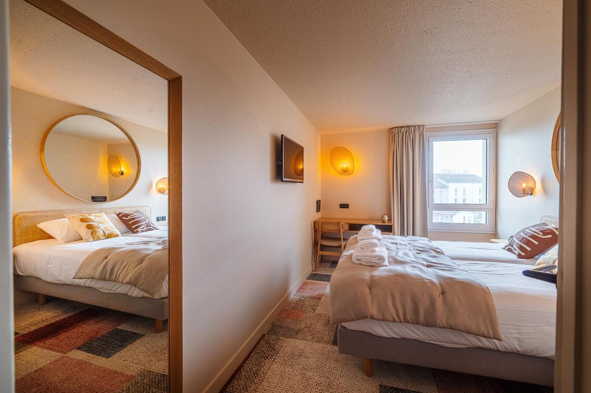 Hotel Bhoma Troyes La Chapelle-Saint-Luc Εξωτερικό φωτογραφία