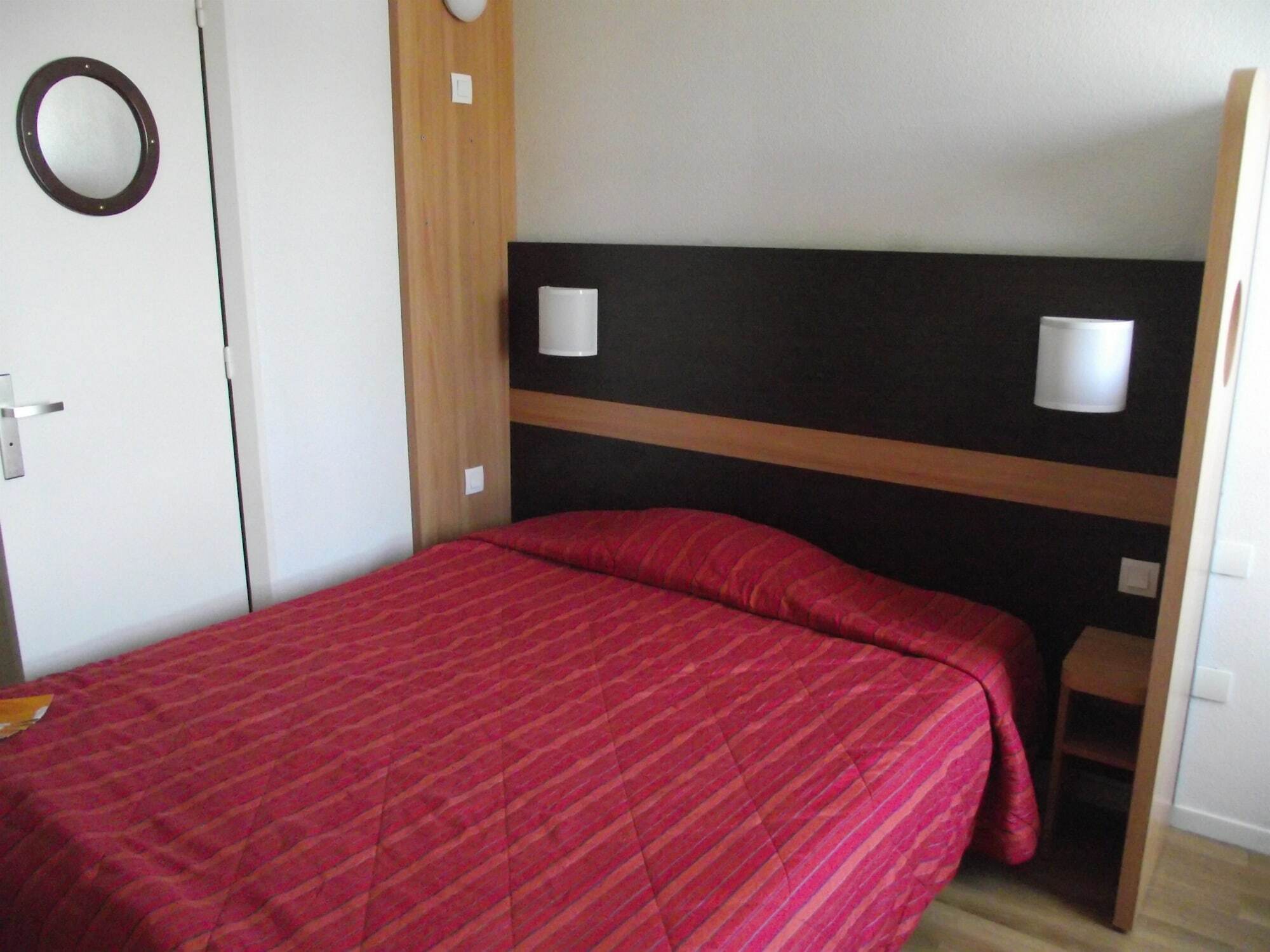 Hotel Bhoma Troyes La Chapelle-Saint-Luc Εξωτερικό φωτογραφία