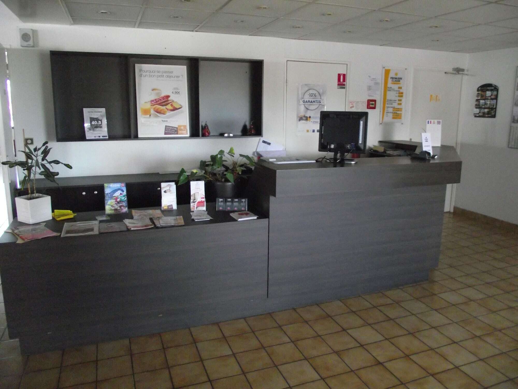Hotel Bhoma Troyes La Chapelle-Saint-Luc Εξωτερικό φωτογραφία